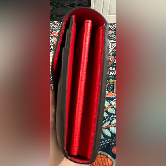 Louis Vuitton Sarah Wallet with Red Interior - Picture 7 of 10